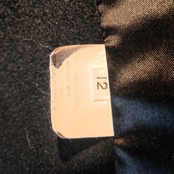 Vintage 100% virgin wool black mid calf length dress coat. - Picture 6 of 10